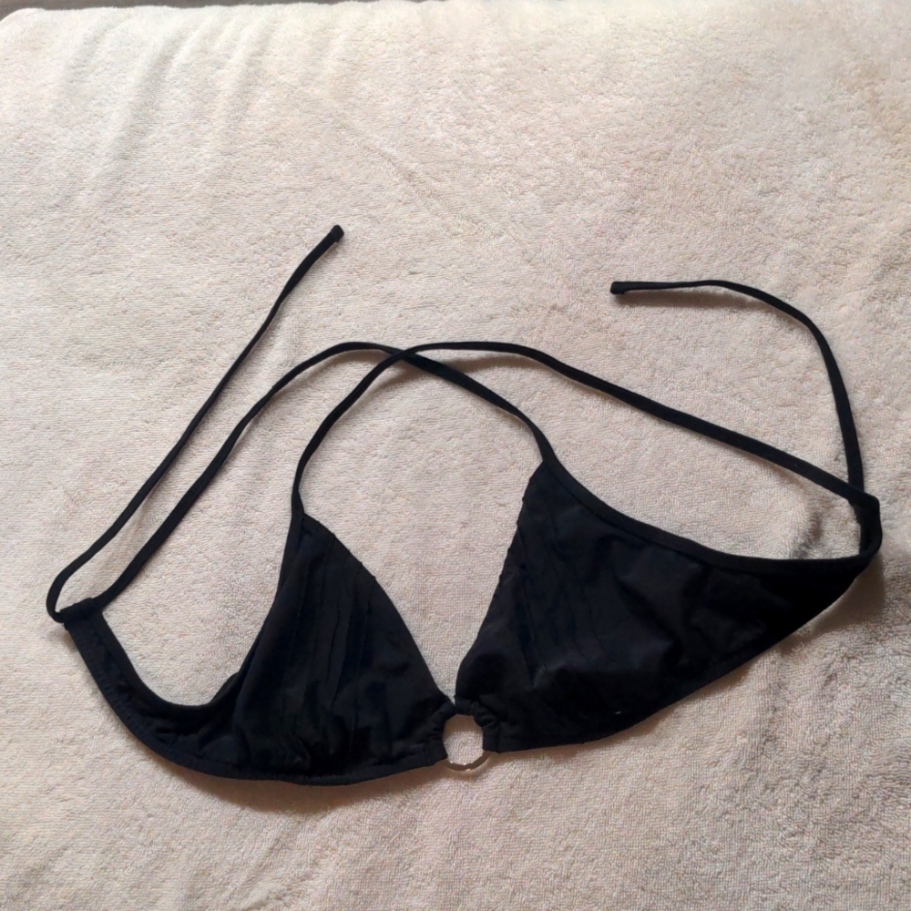 Kenneth Cole bikini top